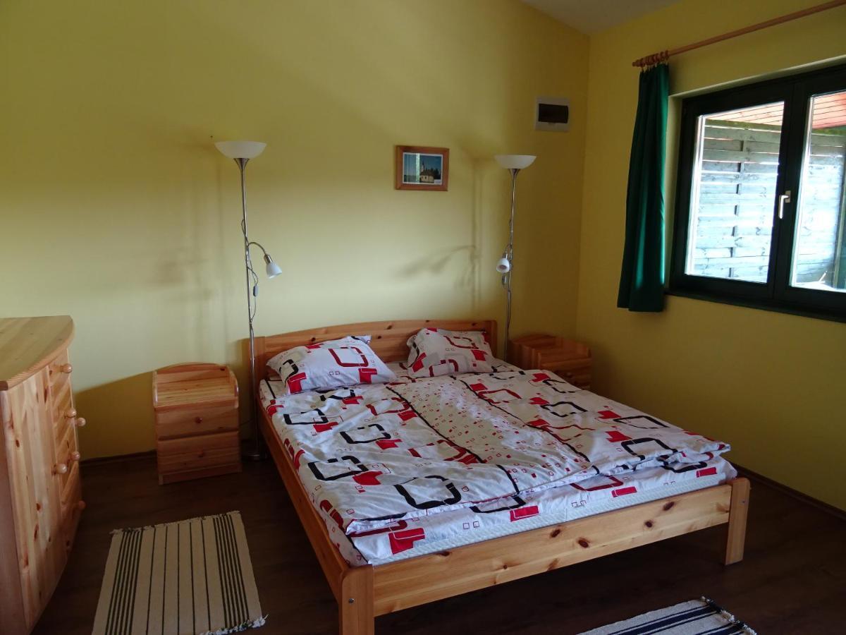 Kisrejtek Apartmanhaz Lispeszentadorján Exterior photo
